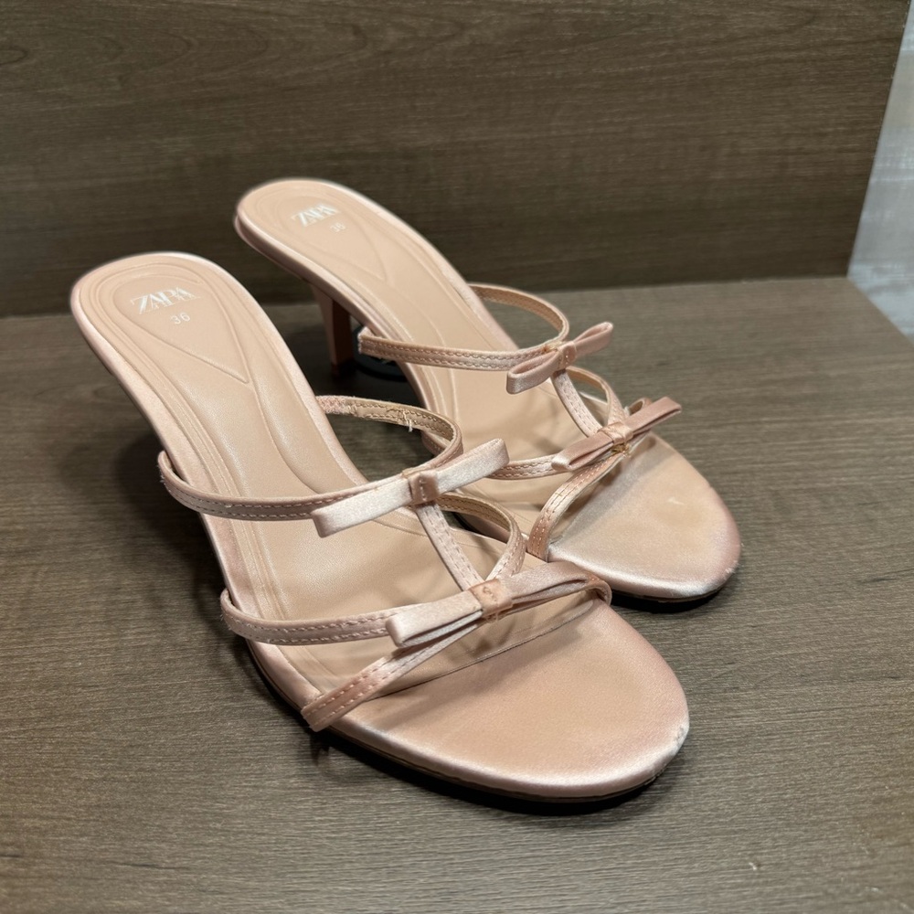 Zara Women's Blush Bow Kitten Heels